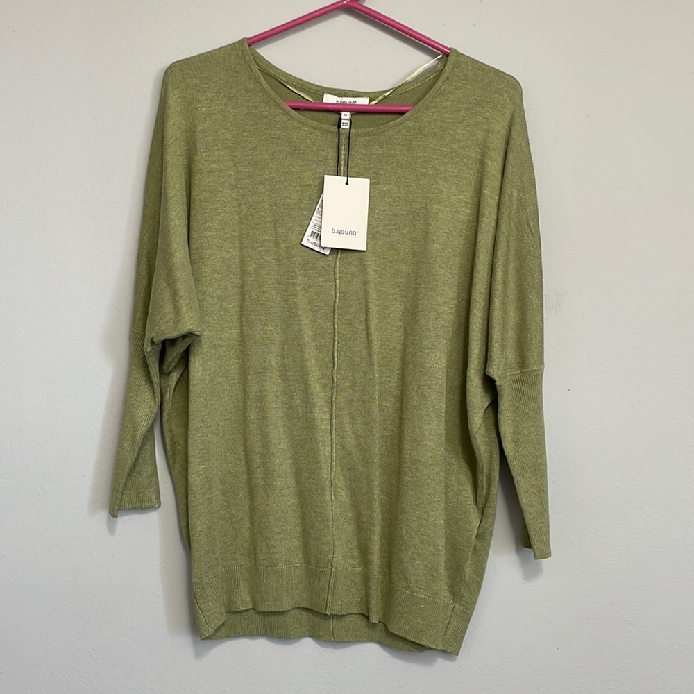 B.Young Green Sweater